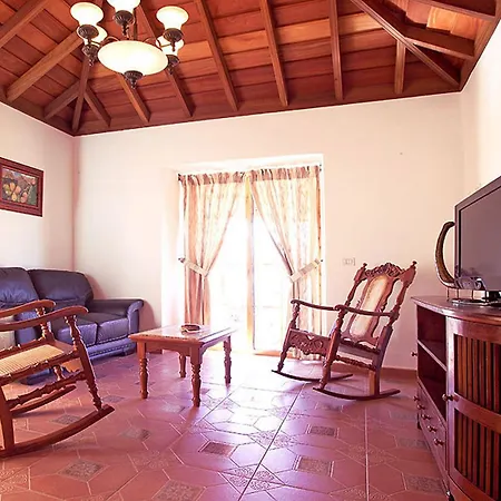 Casa Campana 2 * تيخارافي